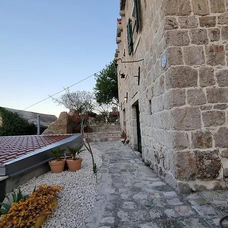 Almondhouse, Stonehouse, Seaview, Big Terace,omis *