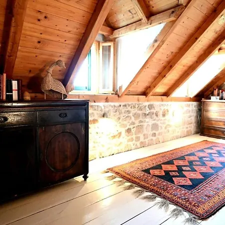 Almondhouse, Stonehouse, Seaview, Big Terace,omis Casa de Férias
