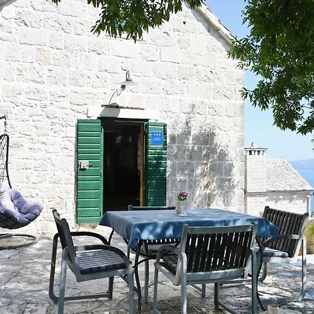 Almondhouse, Stonehouse, Seaview, Big Terace,omis Casa de Férias Celina