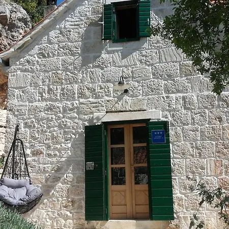 Almondhouse, Stonehouse, Seaview, Big Terace,omis