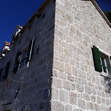 Casa de Férias Almondhouse, Stonehouse, Seaview, Big Terace,omis Celina
