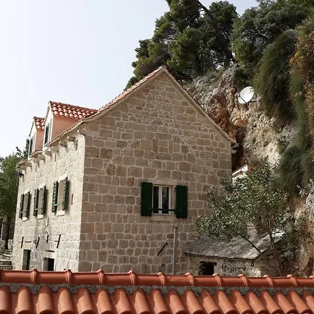 Almondhouse, Stonehouse, Seaview, Big Terace,omis Casa de Férias